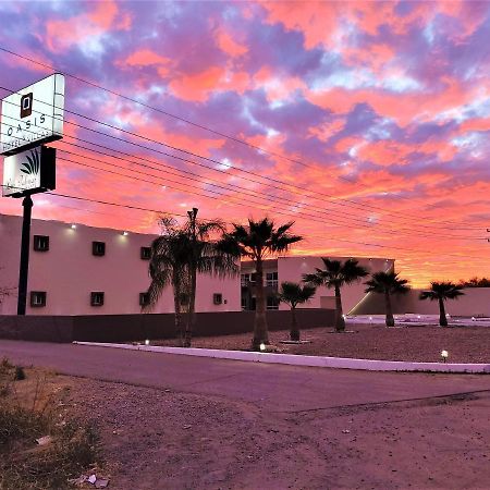 Hotel Oasis Heroica Caborca ภายนอก รูปภาพ