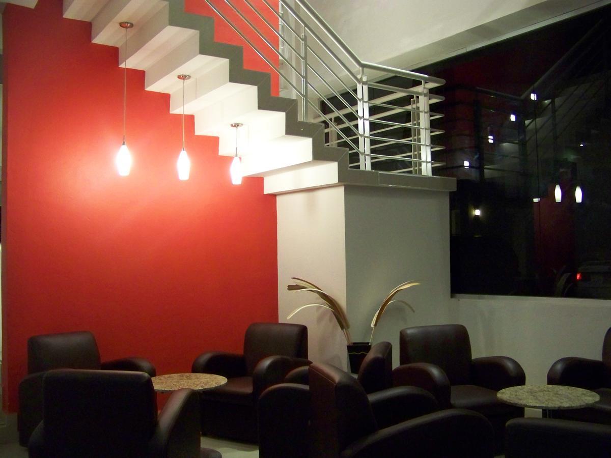 Hotel Oasis Heroica Caborca ภายนอก รูปภาพ