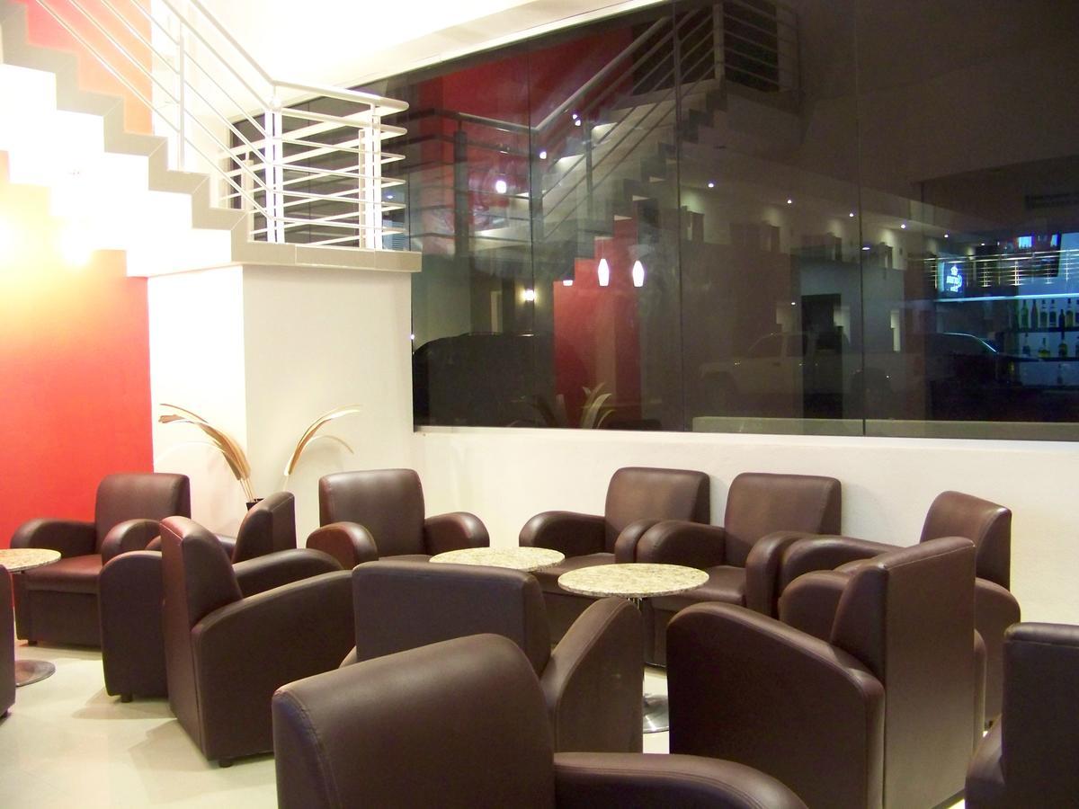 Hotel Oasis Heroica Caborca ภายนอก รูปภาพ