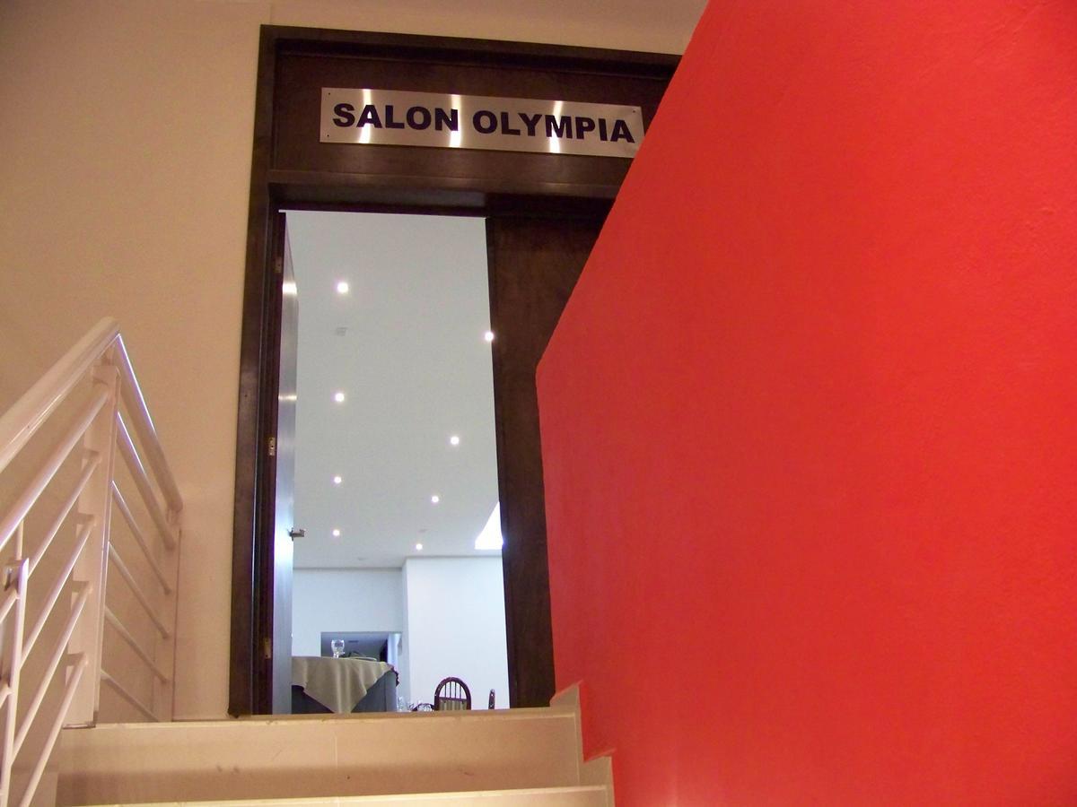Hotel Oasis Heroica Caborca ภายนอก รูปภาพ